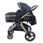 Coche de bebé tipo travel system en color negro con portabebé desmontable