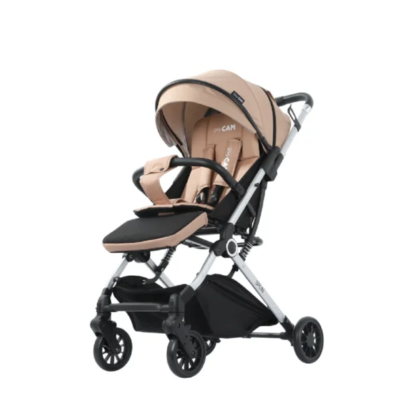 Coche de paseo Baby Cam modelo Splin color beige con estructura resistente y diseño elegante