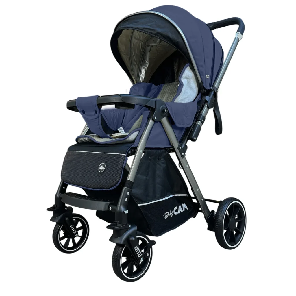 Coche para bebé Beverly Baby Cam color azul con capota amplia, asiento acolchado y ruedas grandes para paseos cómodos y seguros.