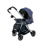 Coche para bebé Beverly Baby Cam color azul con capota amplia, asiento acolchado y ruedas grandes para paseos cómodos y seguros.