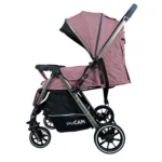 Coche para bebé Beverly Baby Cam color rosado con capota amplia, asiento acolchado y ruedas grandes para paseos cómodos y seguros.