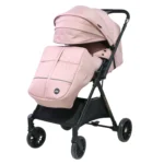 Coche para bebé Génova color rosado con capota amplia, asiento acolchado y ruedas estables, ideal para paseos cómodos y seguros