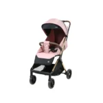 Coche para bebé Denver Baby Cam color rosado con capota amplia, asiento acolchado y ruedas giratorias para paseos cómodos y seguros.