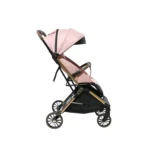 Coche para bebé Denver Baby Cam color rosado con capota amplia, asiento acolchado y ruedas giratorias para paseos cómodos y seguros.