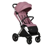 Coche para bebé Kronos Baby Cam color rosado con capota amplia, asiento acolchado y ruedas grandes para paseos cómodos y seguros